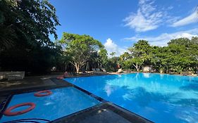 Hotel 4 U Saliya Garden