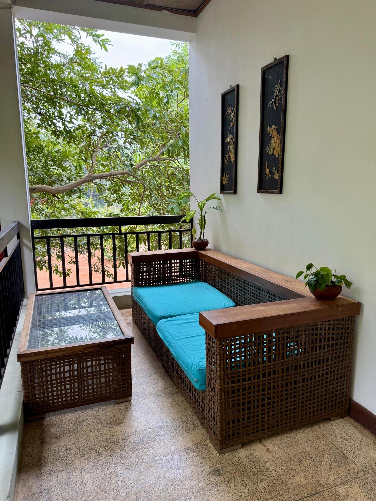 Hotel 4 U Saliya Garden Anuradhapura Exterior foto