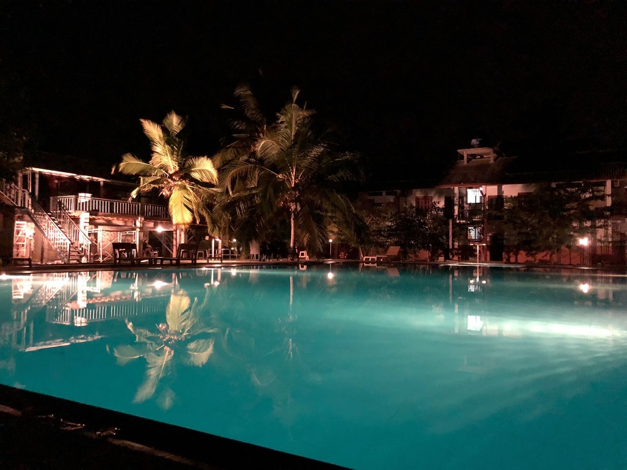 Hotel 4 U Saliya Garden Anuradhapura Exterior foto